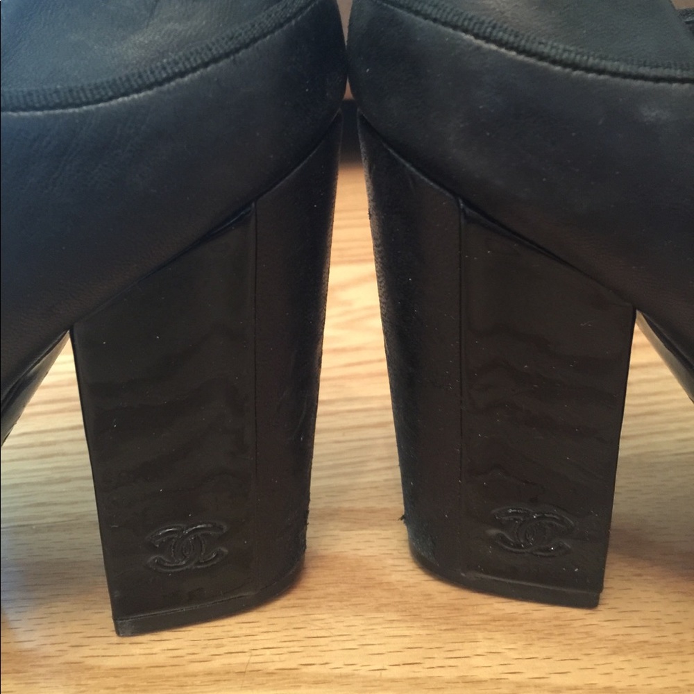 Chanel black Mary Janes uS sz 7